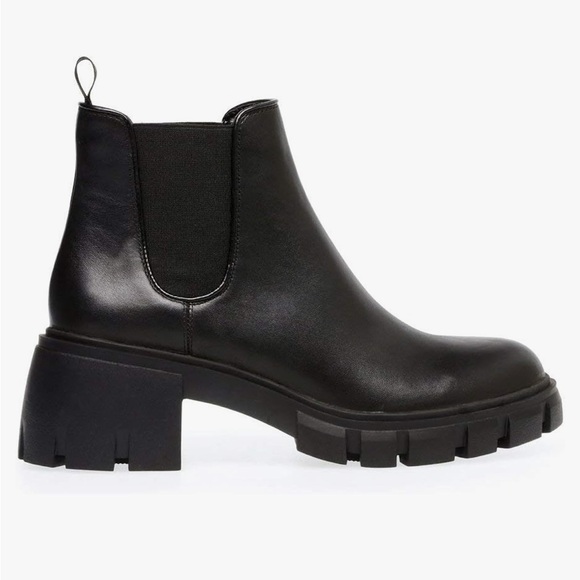 Steve Madden Howler Chelsea Boot - Picture 4 of 11